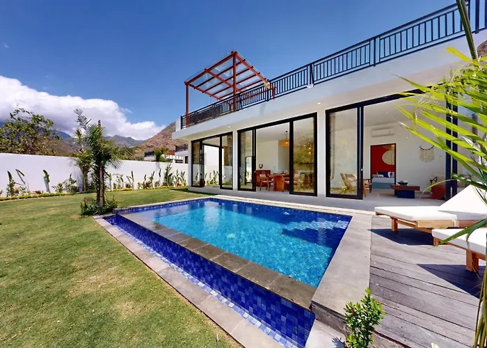 Vakantiehuis Bacchanalia - 2 Bedrooms-pool-garden-rooftop Amed